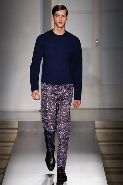 Look 14